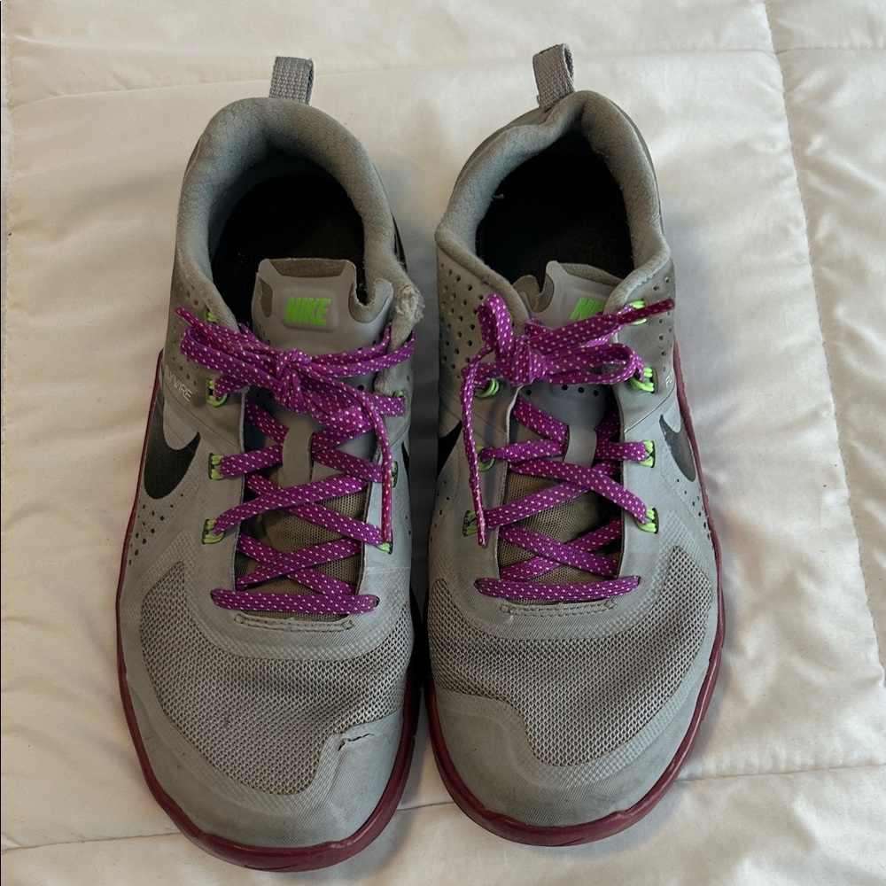 Nike Metcon with Flywire Gray Shoes with Purple Accents